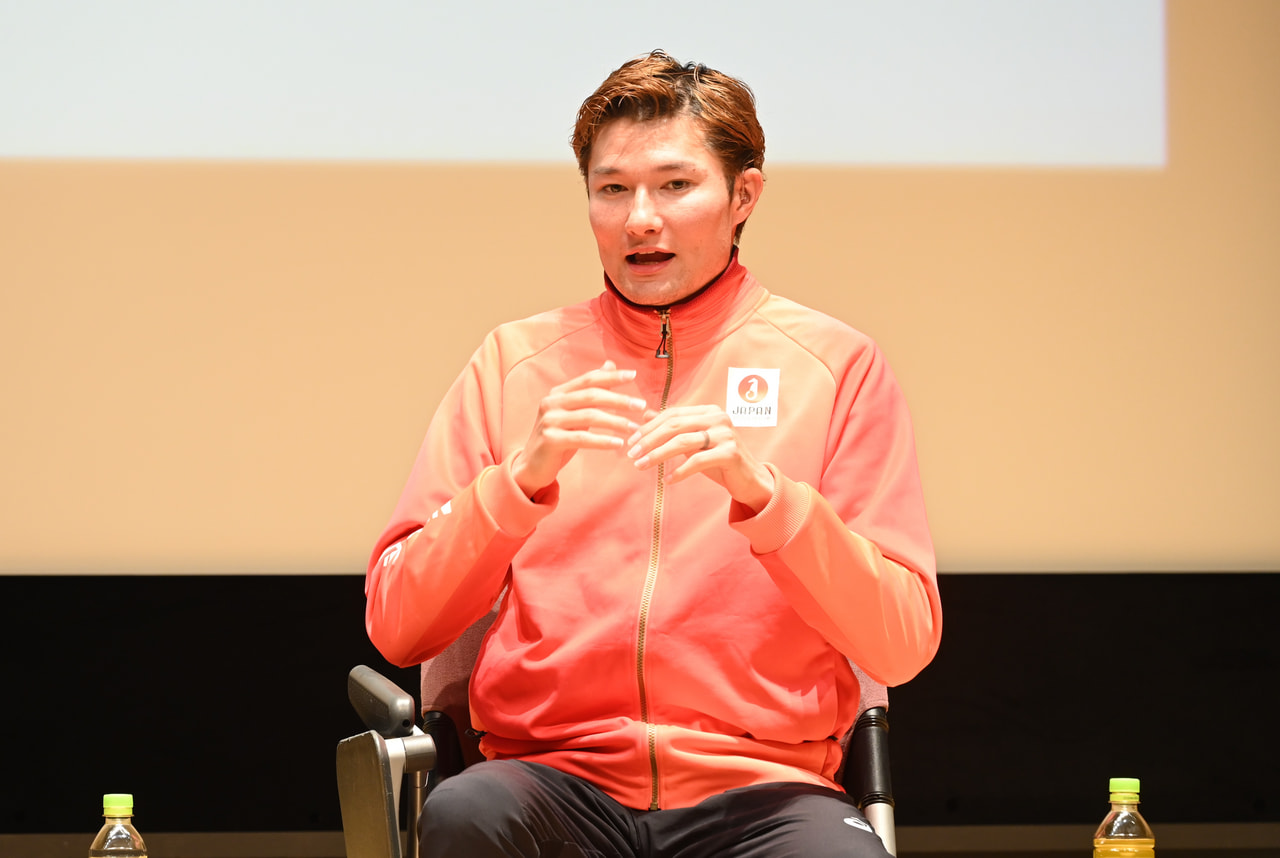 山田真樹氏がトークセッションで語っている画像