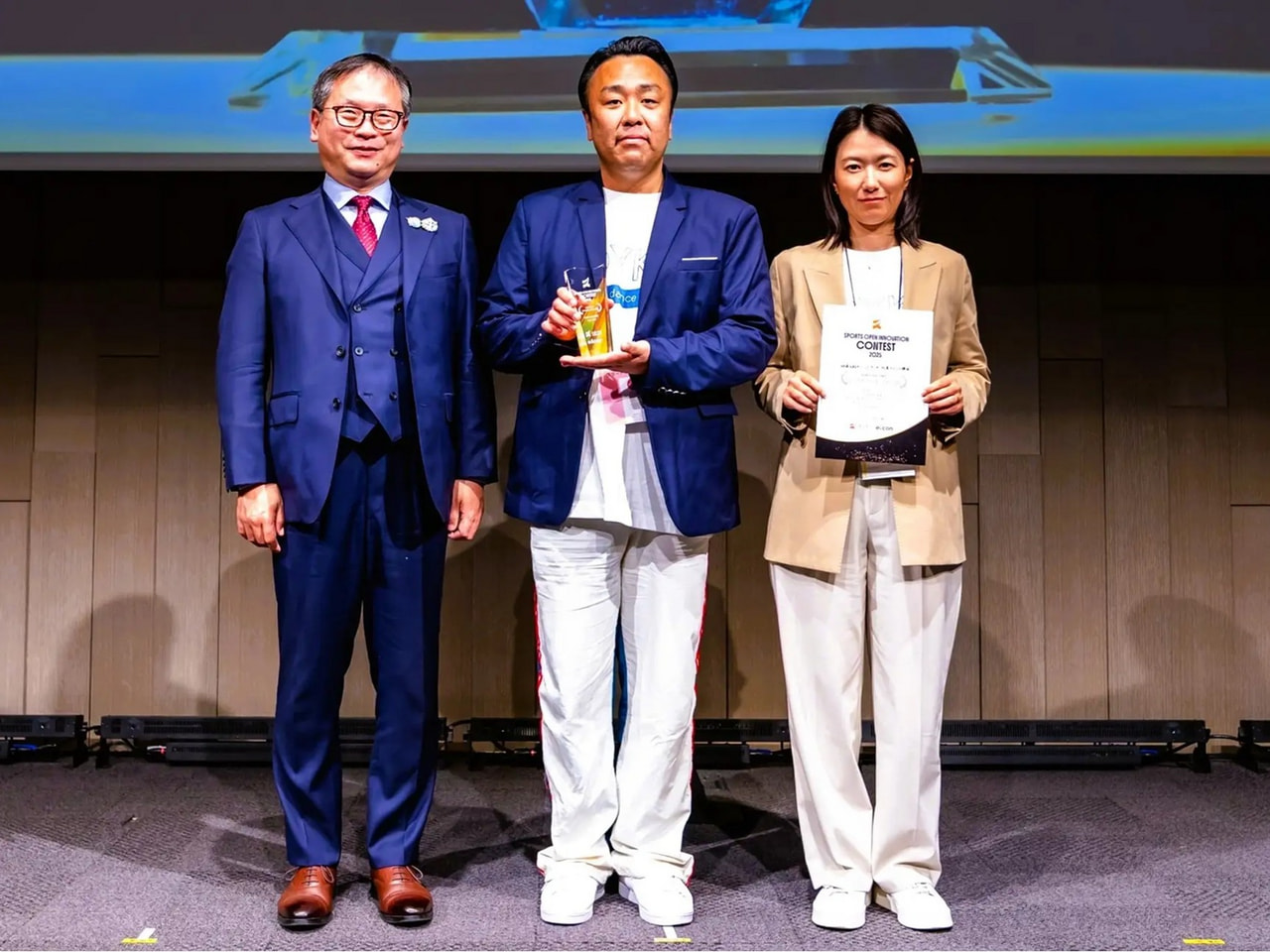 SPORTS OPEN INNOVATION CONTEST 2025のビジネス・デベロップメント賞の表彰時の写真